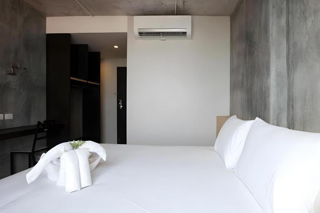 B2 South Pattaya Premier Hotel Exteriör bild