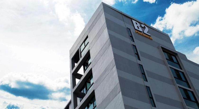 B2 South Pattaya Premier Hotel Exteriör bild